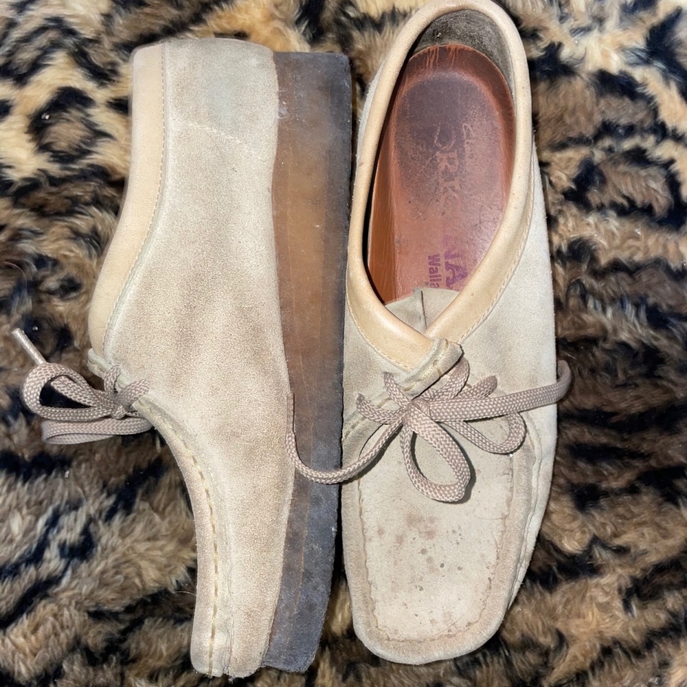Wallabees - Picture 2 of 4